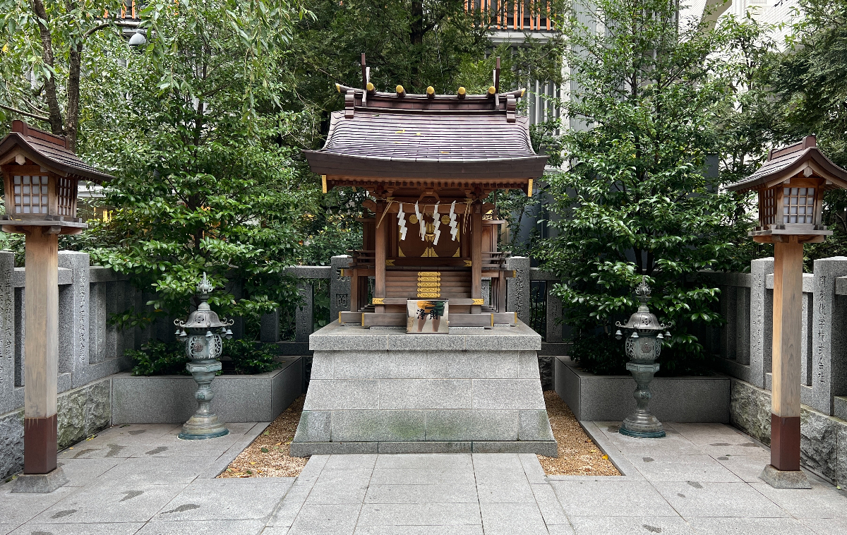 「薬祖神社」社殿