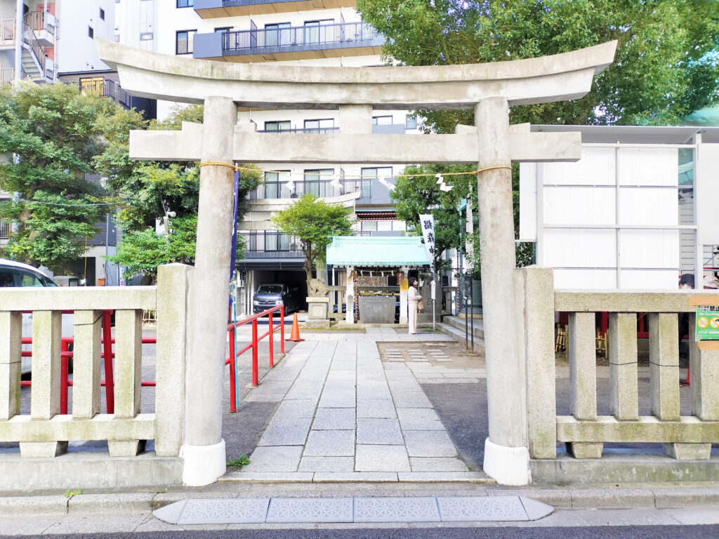 日本橋椙森神社の鳥居②